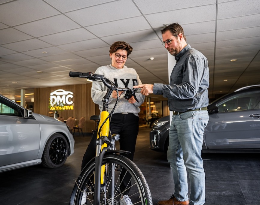 Page Content 11_content_image_17803077861562865262.jpg Receptionist | DMC Automotive