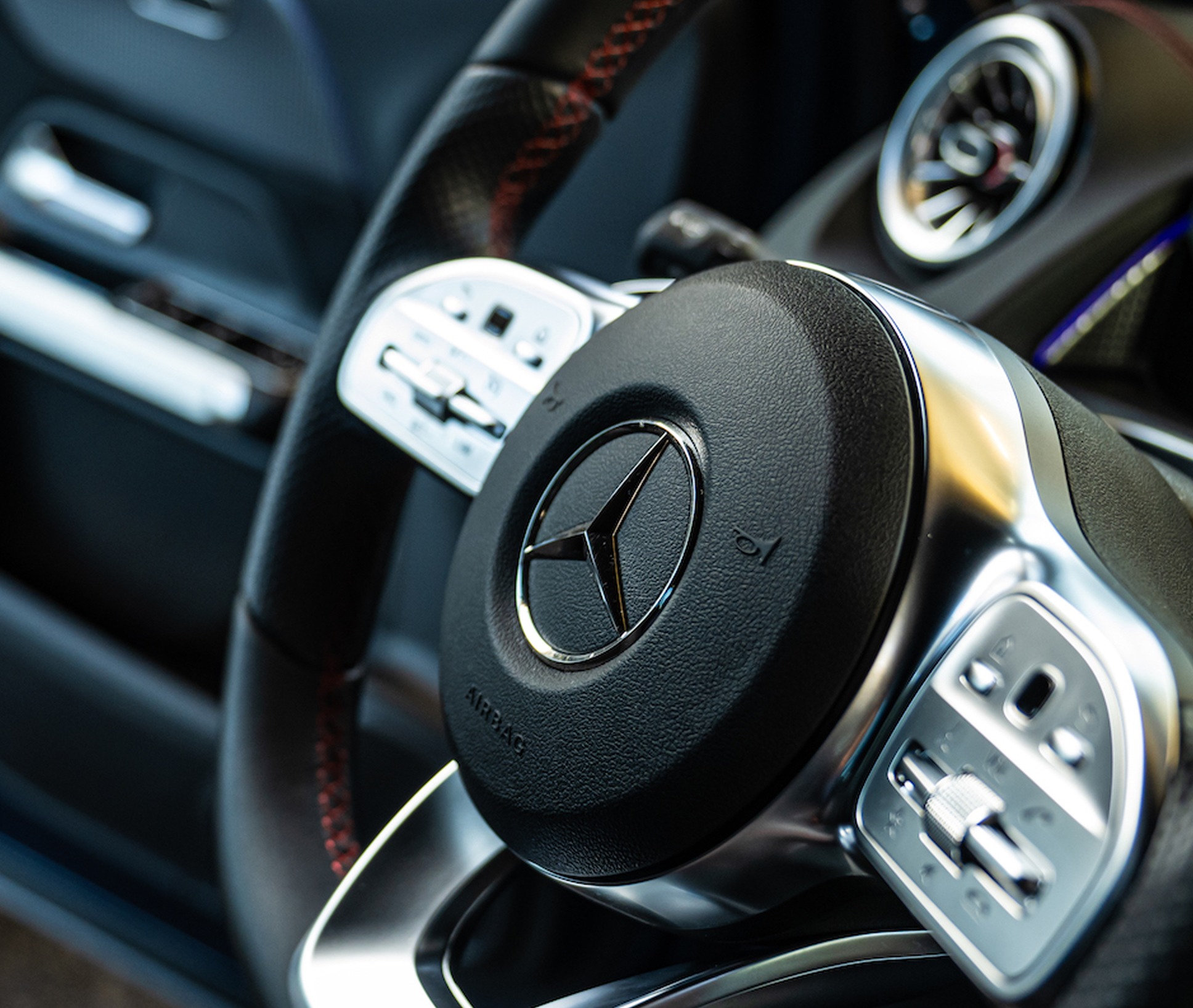 Content 4_content_image_1766485900785989692.jpg Inkoop/taxatie | DMC Automotive