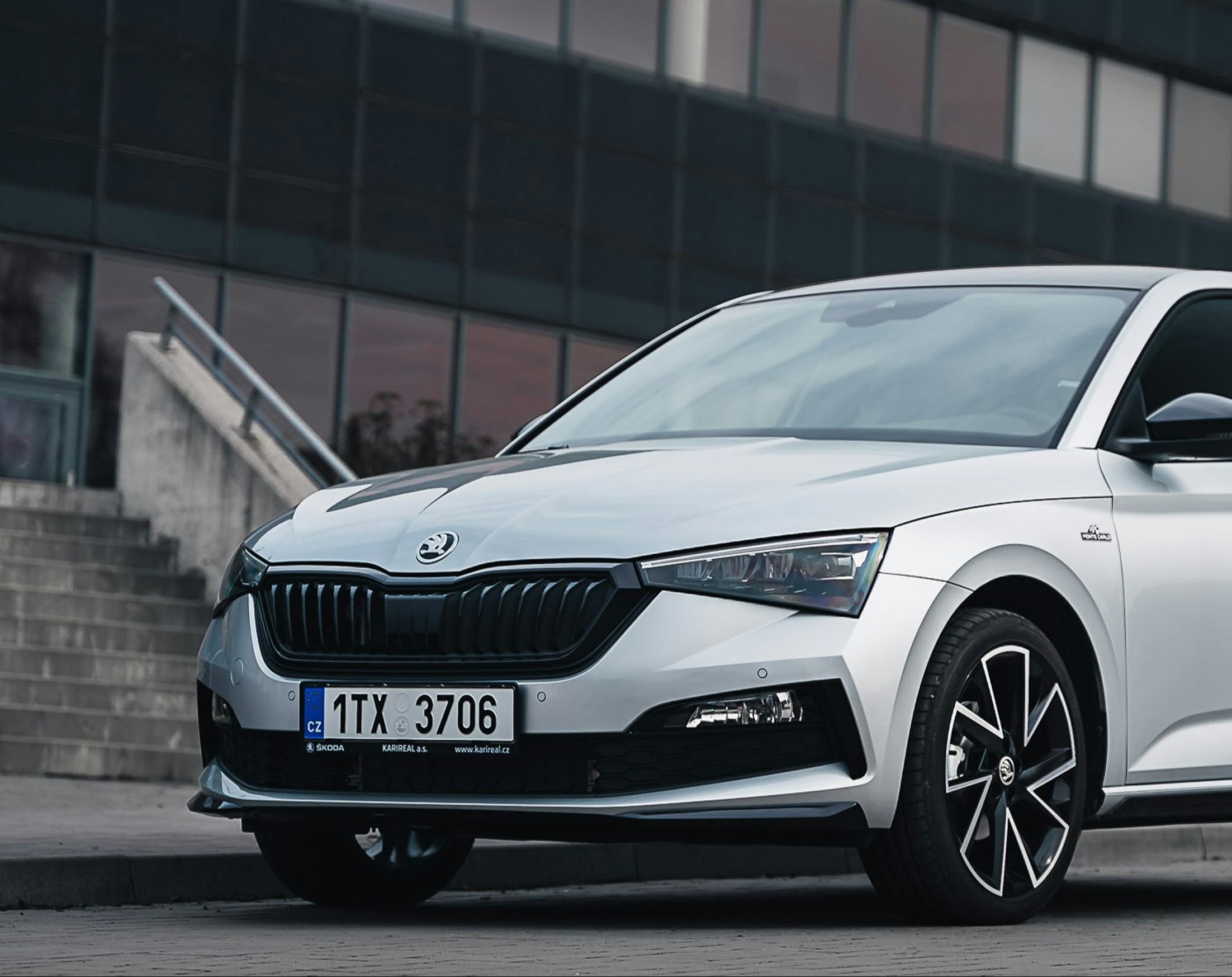 Content 9_content_image_1766492479892876685.jpg Verkoop | DMC Automotive