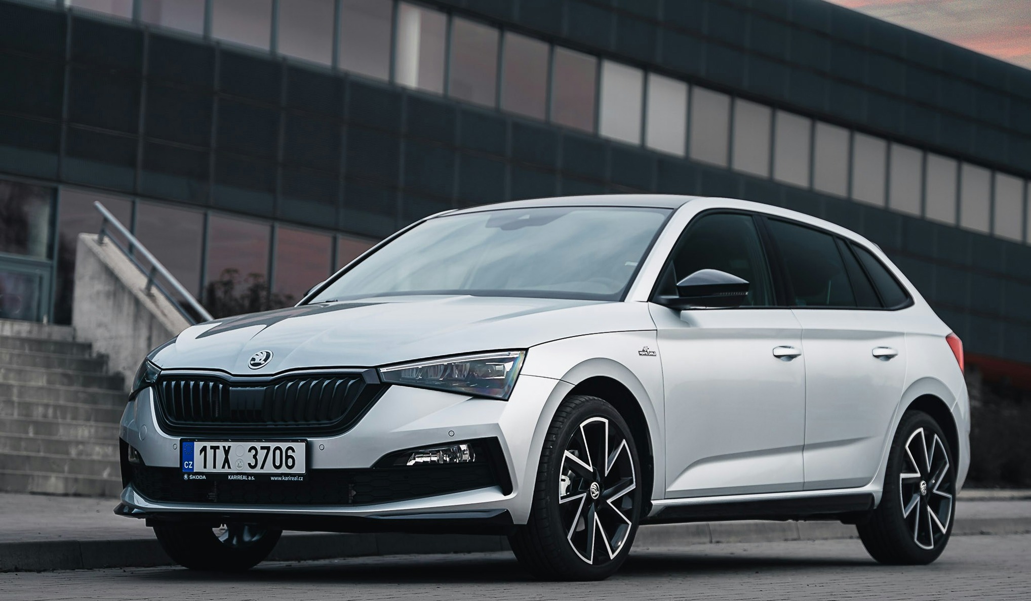 Common Image dinesten_images_1766493218.jpg Automonteur | DMC Automotive