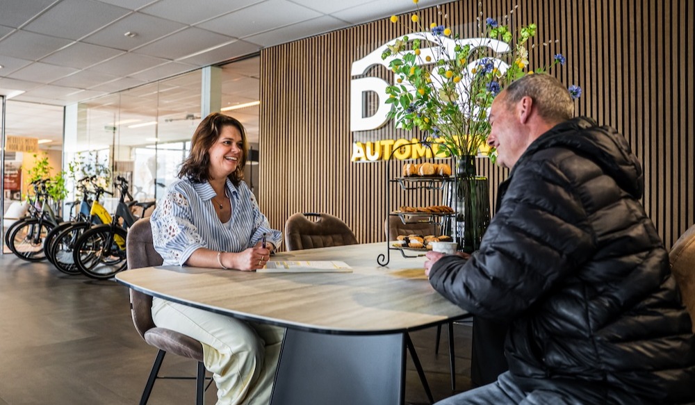 Common Image dinesten_images_1780307786.jpg Receptionist | DMC Automotive