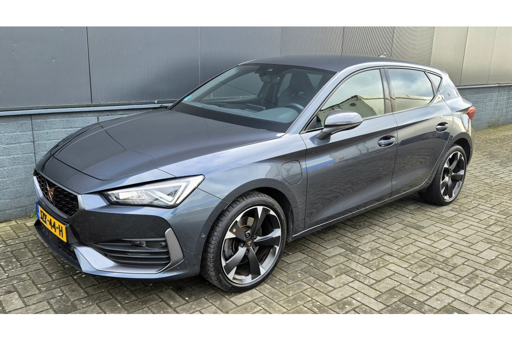 CUPRA Leon 1.4 e-Hybrid Perf. | 204 PK | PHEV | 19” Velgen | LED | Automaat 51701529-0.jpg | DMC Automotive