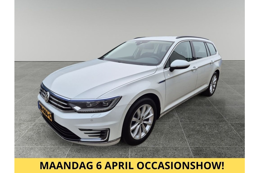 Volkswagen Passat Variant 1.4 TSI GTE Highline | Led | Comfortstoel | Trekhaak | Navi | Ai 52230162-0.jpg | DMC Automotive