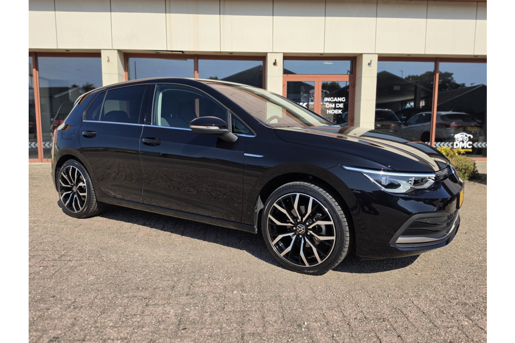 Volkswagen Golf 1.5 eTSI Style edition | Clima | Navi | ACC | Virtual | 54924124-0.jpg | DMC Automotive