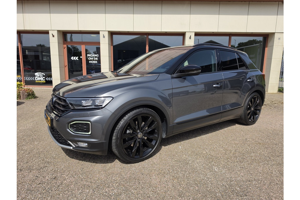 Volkswagen T-Roc 1.5 TSI Sport BlackStyle 57612051-0.jpg | DMC Automotive