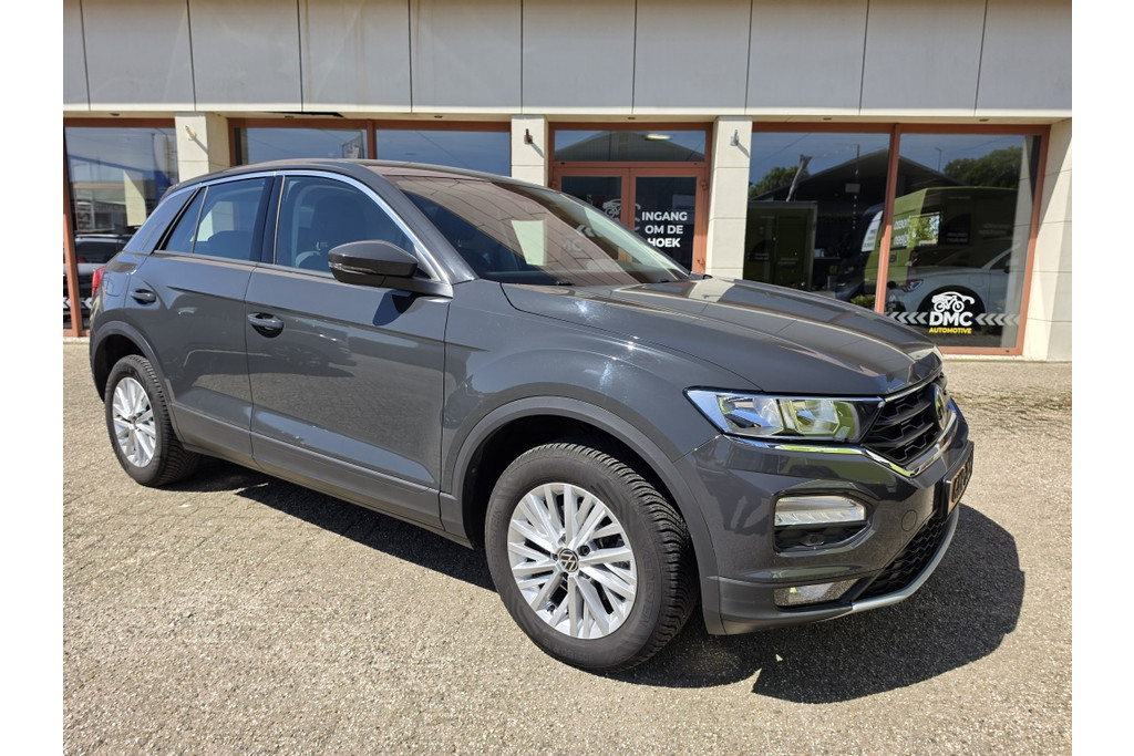 Volkswagen T-Roc 1.5 TSI Style | Navi | Airco | ACC | Automaat | Trekhaak | Lmv 53125710-0.jpg | DMC Automotive